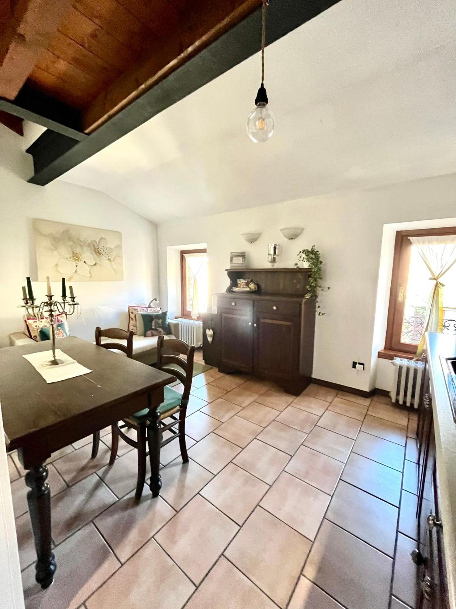Porto Valentino Apartment Сирмионе Экстерьер фото