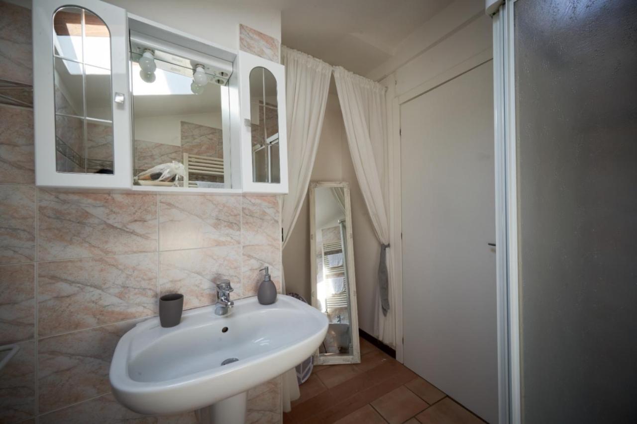 Porto Valentino Apartment Сирмионе Экстерьер фото